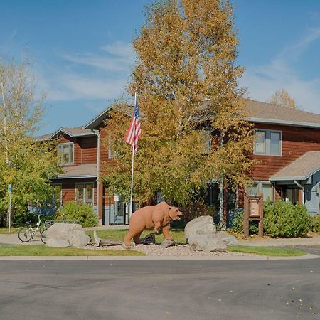 Yellowstone Grizzly RV Park&Cabins Villa West Yellowstone Esterno foto