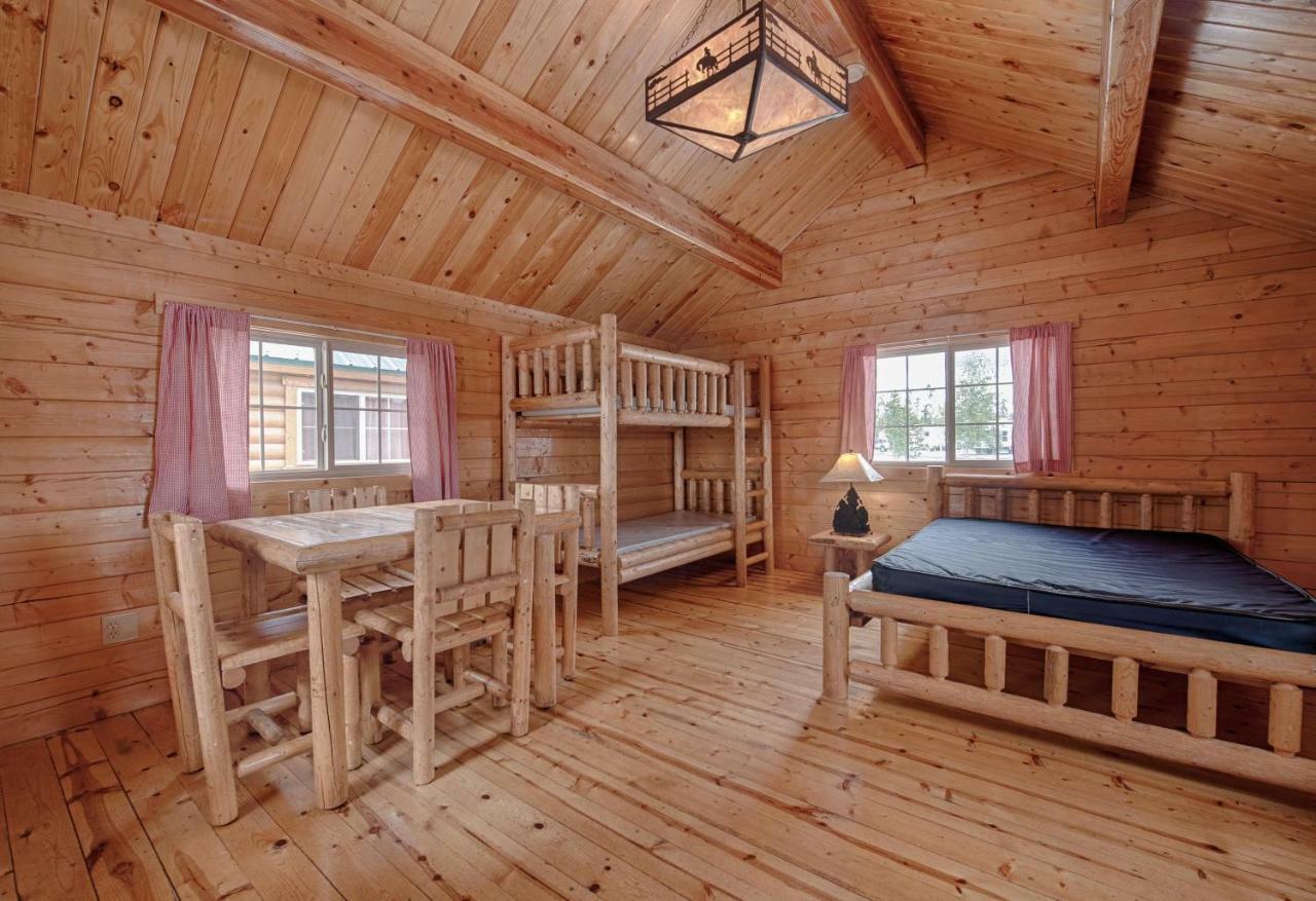 Yellowstone Grizzly RV Park&Cabins Villa West Yellowstone Esterno foto