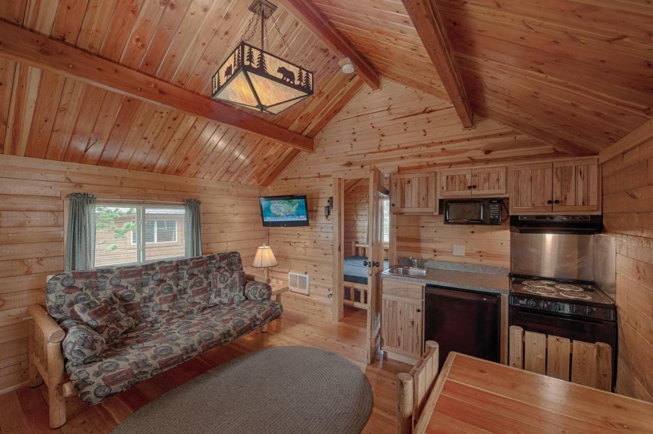 Yellowstone Grizzly RV Park&Cabins Villa West Yellowstone Esterno foto